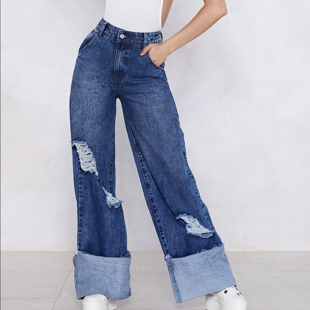 Wide Leg High Waisted Jeans